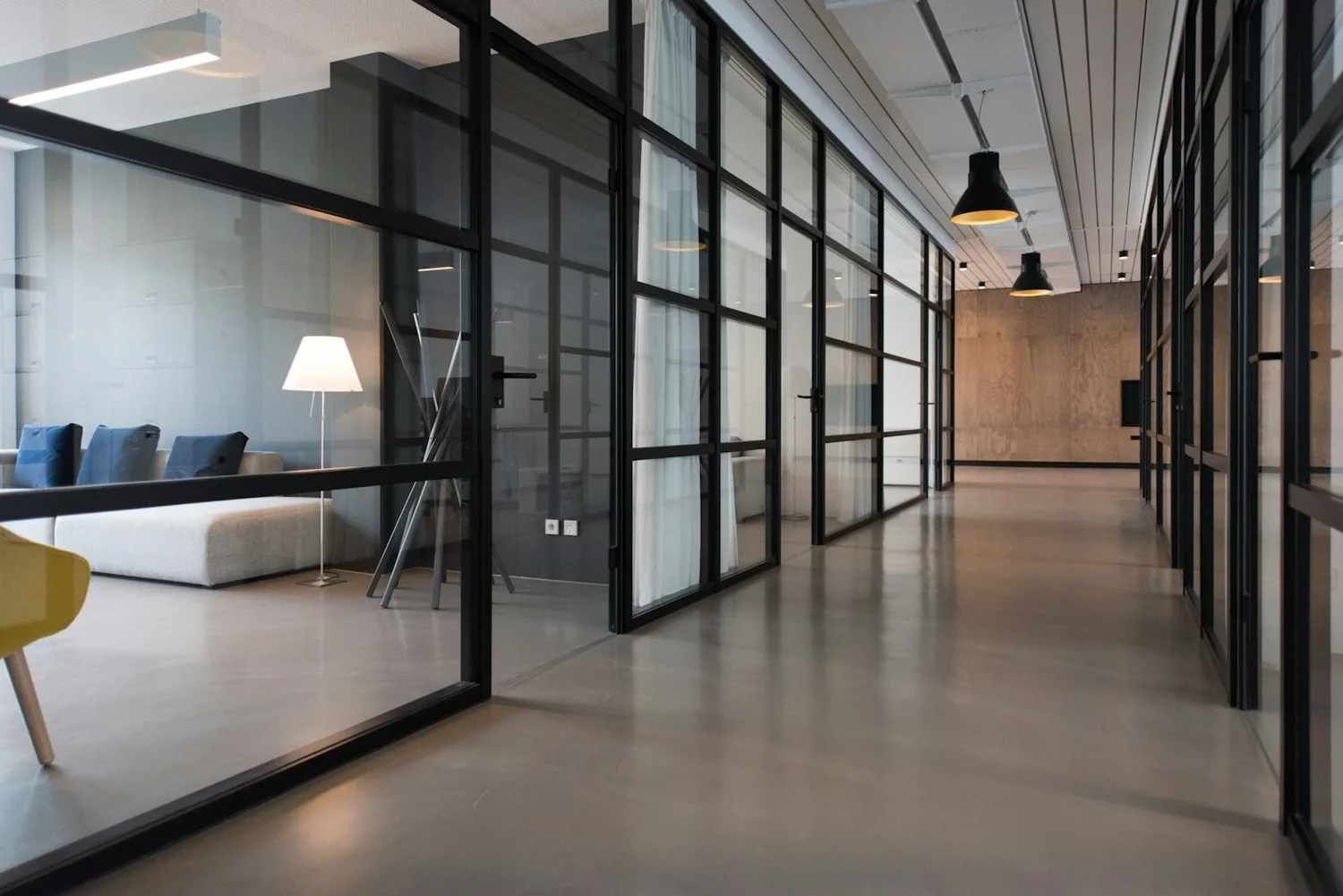 Espacio moderno de trabajo y creatividad